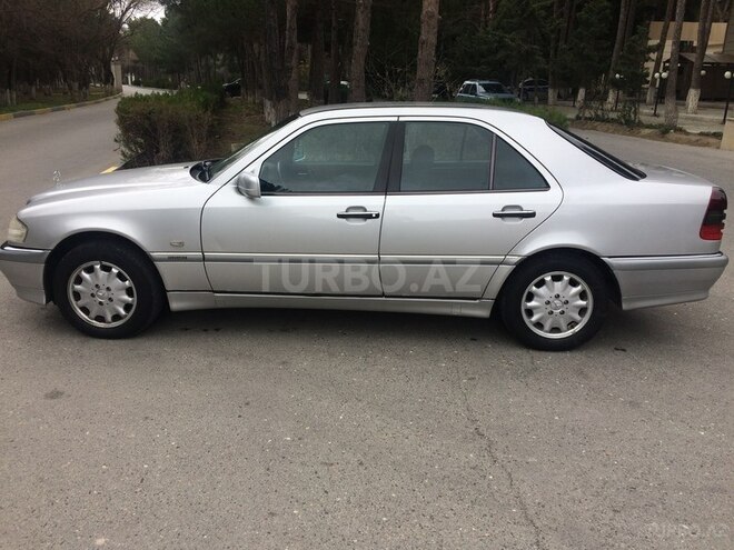 Mercedes C 220 1999, 180,200 km - 2.2 л - Bakı