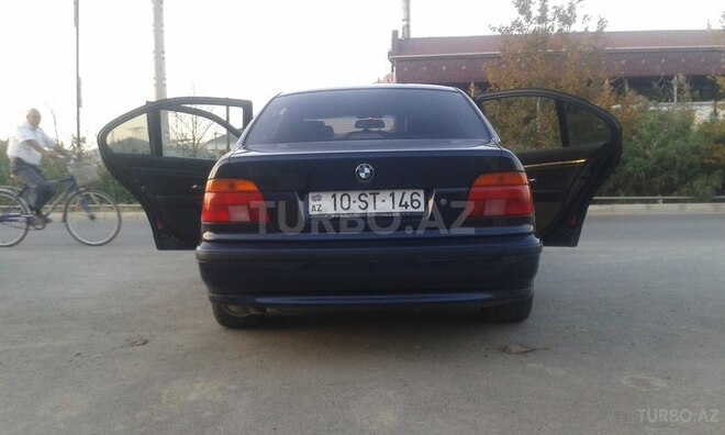 BMW 528 1997, 241,000 km - 2.8 l - Mingəçevir