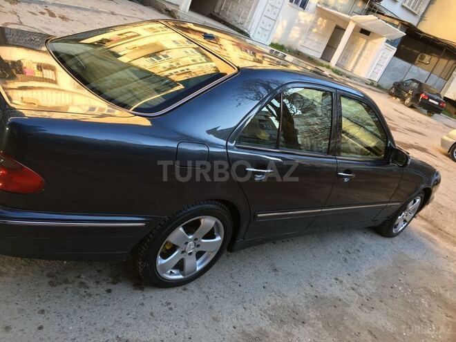 Mercedes E 280 1999, 203,000 km - 2.8 l - Bakı