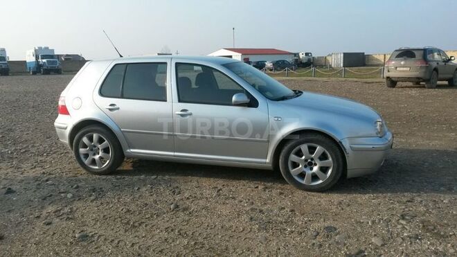 Volkswagen Golf 2003, 147,461 km - 2.0 l - Şirvan