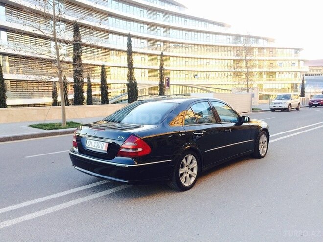 Mercedes E 270 2002, 323,543 km - 2.7 l - Bakı