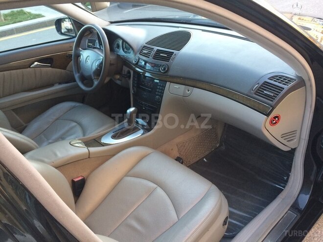 Mercedes E 270 2002, 323,543 km - 2.7 l - Bakı