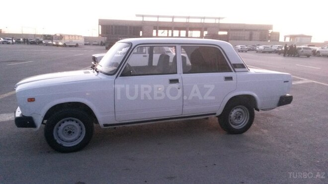 LADA (VAZ) 2107 2005, 178,000 km - 1.6 л - Sumqayıt