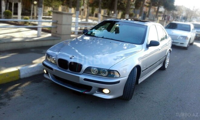 BMW 530 2001, 290,000 km - 3.0 l - Beyləqan