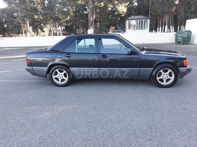 Mercedes 190 1992, 250,000 km - 2.0 л - Sumqayıt