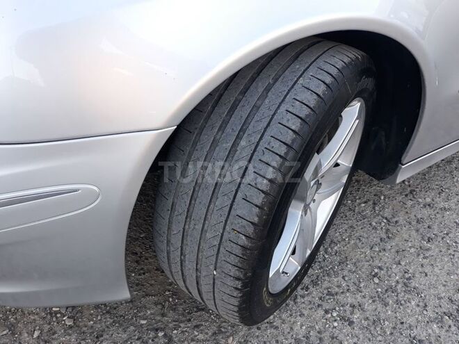 Mercedes E 320 2002, 327,000 km - 3.2 l - Bakı