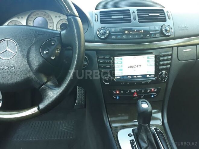Mercedes E 320 2002, 327,000 km - 3.2 l - Bakı
