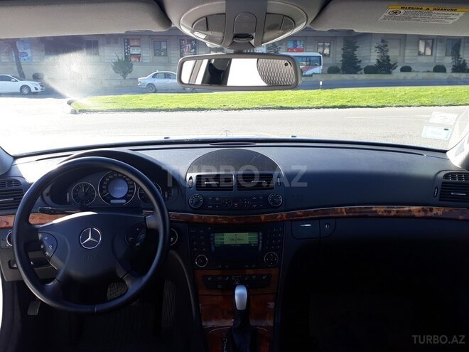 Mercedes E 220 2005, 317,000 km - 2.2 l - Bakı