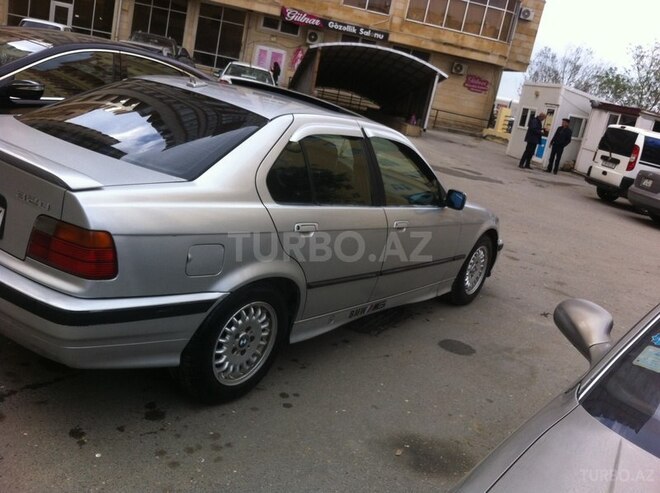 BMW 320 1992, 334,000 km - 2.0 l - Bakı