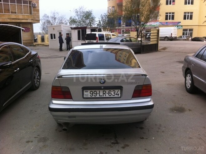 BMW 320 1992, 334,000 km - 2.0 l - Bakı