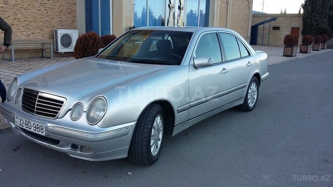 Mercedes E 240 2000, 316,000 km - 2.4 l - Bərdə