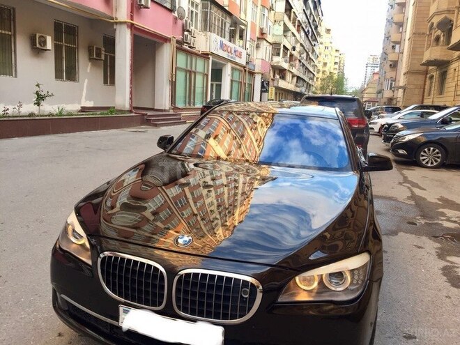 BMW 750 2009, 107,000 km - 4.4 l - Bakı