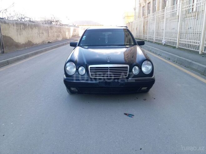 Mercedes E 220 1996, 250,000 km - 2.2 l - Bakı