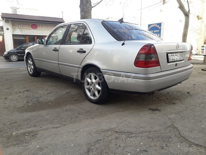 Mercedes C 220 1994, 190,000 km - 2.2 l - Bakı