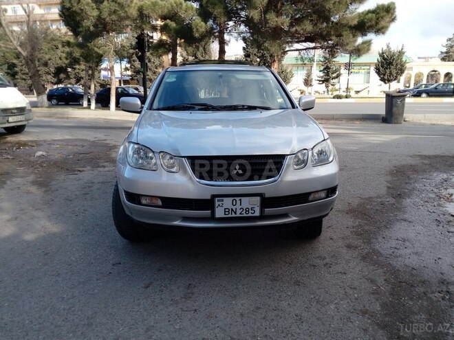 Mitsubishi Airtrek 2001, 157,629 km - 2.0 л - Xırdalan