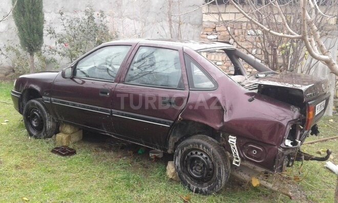 Opel Vectra 1994, 265,896 km - 1.7 l - Ağdaş