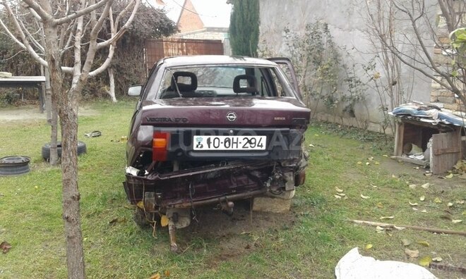 Opel Vectra 1994, 265,896 km - 1.7 l - Ağdaş
