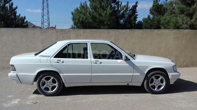 Mercedes 190 1990, 215,000 km - 2.0 l - Bakı