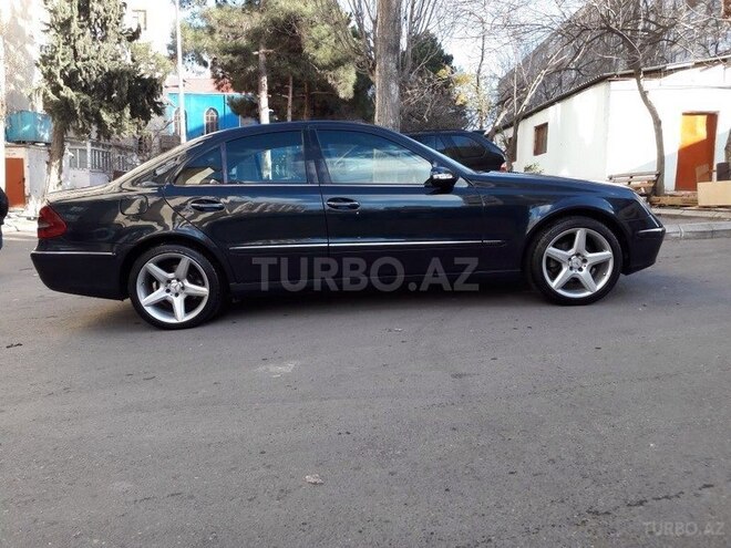 Mercedes E 220 2004, 346,000 km - 2.2 l - Bakı
