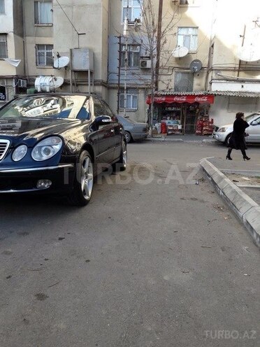 Mercedes E 220 2004, 346,000 km - 2.2 l - Bakı