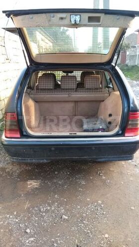 Mercedes C 220 1998, 276,100 km - 2.2 l - Lənkəran