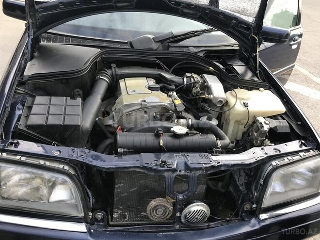 Mercedes C 180 1995, 297,000 km - 1.8 l - Sumqayıt