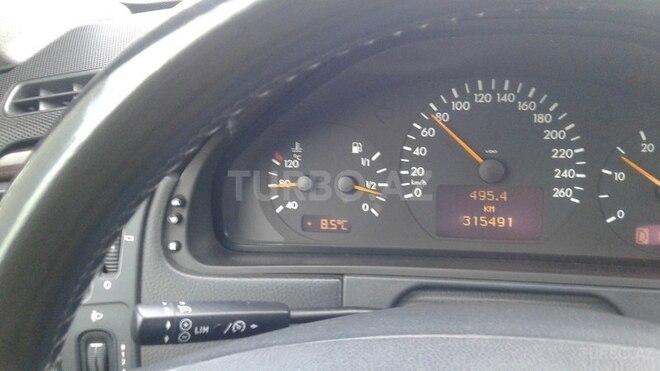 Mercedes E 220 2001, 314,123 km - 2.2 l - Bakı