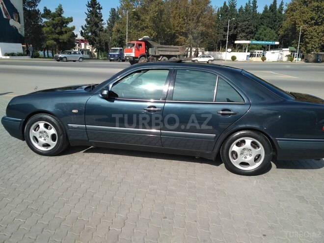 Mercedes E 280 1998, 223,756 km - 2.8 l - Mingəçevir