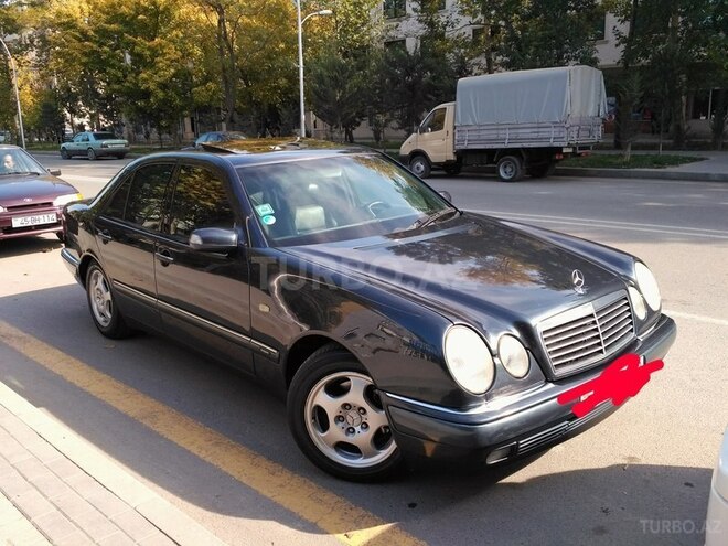 Mercedes E 280 1998, 223,756 km - 2.8 l - Mingəçevir