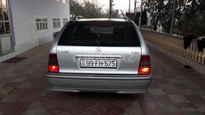 Mercedes C 220 2000, 256,000 km - 2.2 л - Cəlilabad