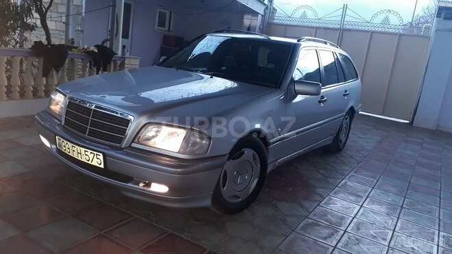 Mercedes C 220 2000, 256,000 km - 2.2 л - Cəlilabad