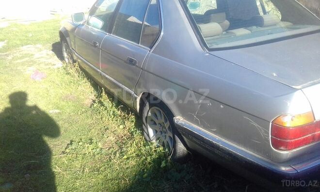 BMW 520 1990, 226,644 km - 2.0 l - Şəmkir