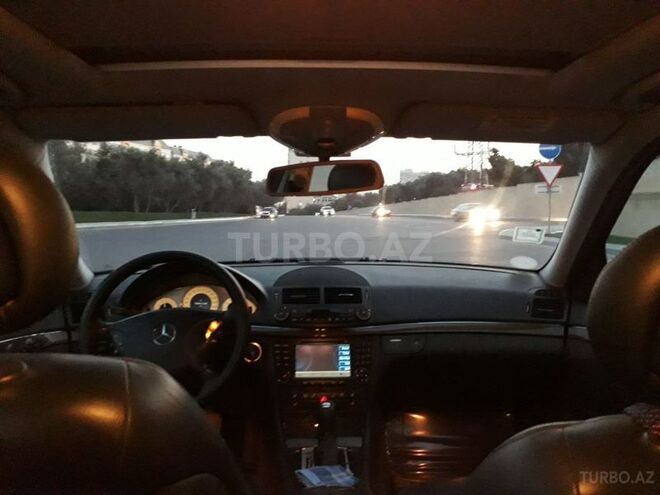 Mercedes E 350 2005, 269,500 km - 3.5 l - Bakı