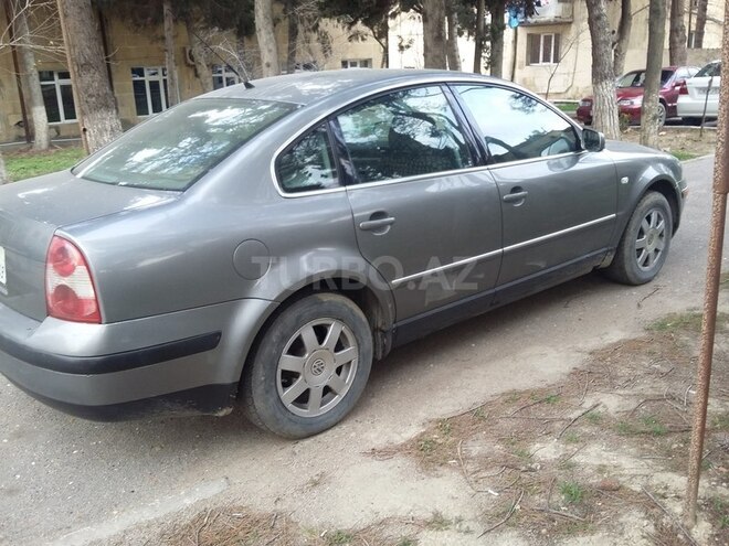 Volkswagen Passat 2003, 183,000 km - 1.8 l - Bakı