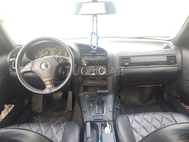 BMW 320 1994, 290,000 km - 2.0 l - Bakı