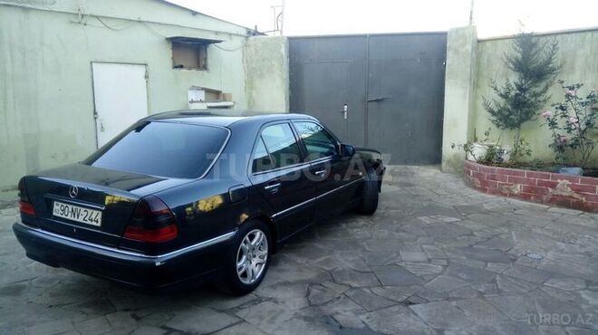 Mercedes C 180 1999, 180,000 km - 1.8 л - Bakı