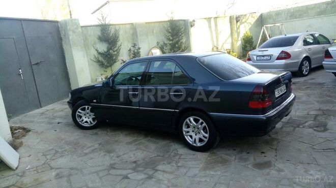 Mercedes C 180 1999, 180,000 km - 1.8 л - Bakı
