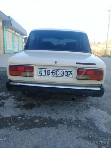 LADA (VAZ) 2107 1986, 180,000 km - 1.2 л - Ucar
