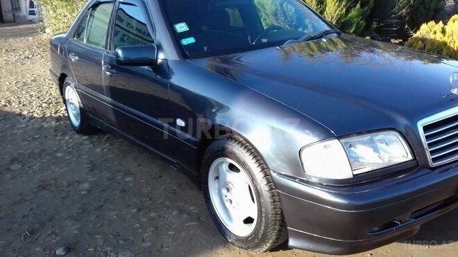 Mercedes C 200 2000, 223,075 km - 2.0 l - Masallı