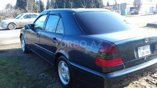 Mercedes C 200 2000, 223,075 km - 2.0 l - Masallı