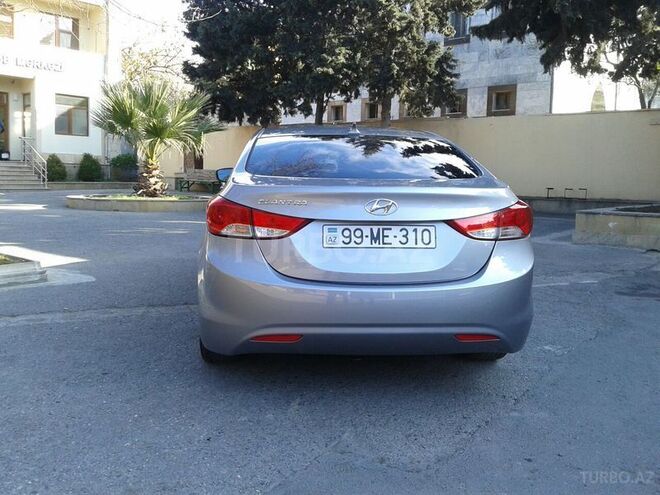 Hyundai Elantra 2011, 70,000 km - 1.8 l - Bakı