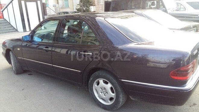 Mercedes E 220 1998, 231,900 km - 0.2 l - Bakı