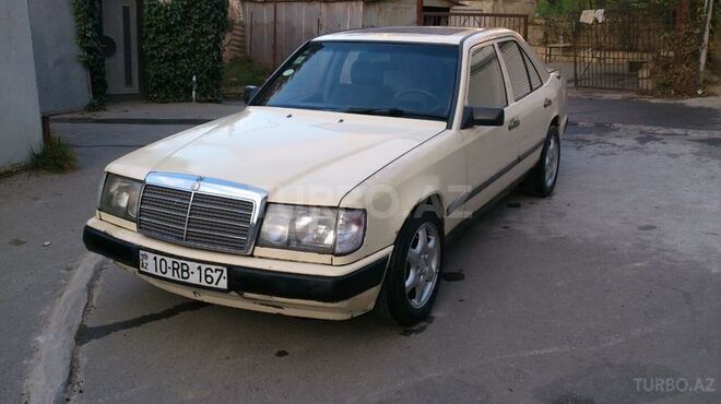 Mercedes E 230 1985, 23,400 km - 2.3 l - Bakı