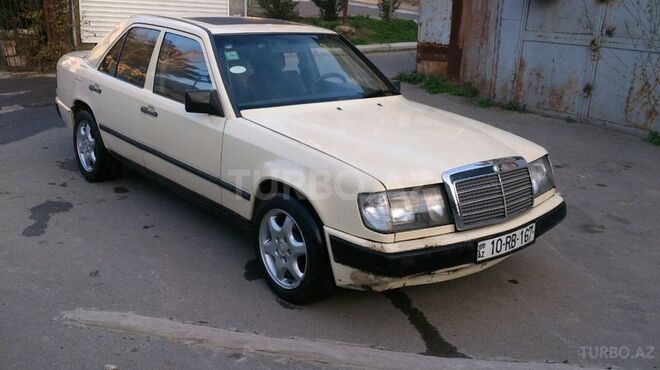 Mercedes E 230 1985, 23,400 km - 2.3 l - Bakı