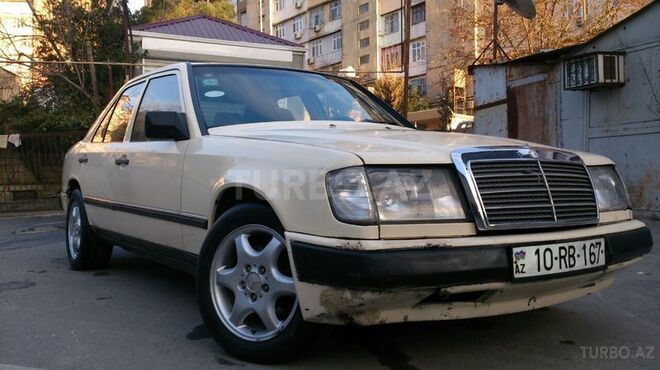 Mercedes E 230 1985, 23,400 km - 2.3 l - Bakı