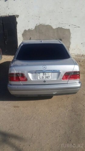 Mercedes E 240 1998, 375,582 km - 2.4 l - Bakı