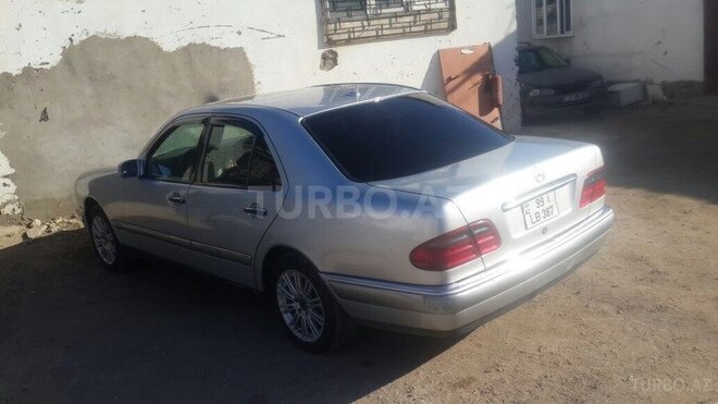 Mercedes E 240 1998, 375,582 km - 2.4 l - Bakı