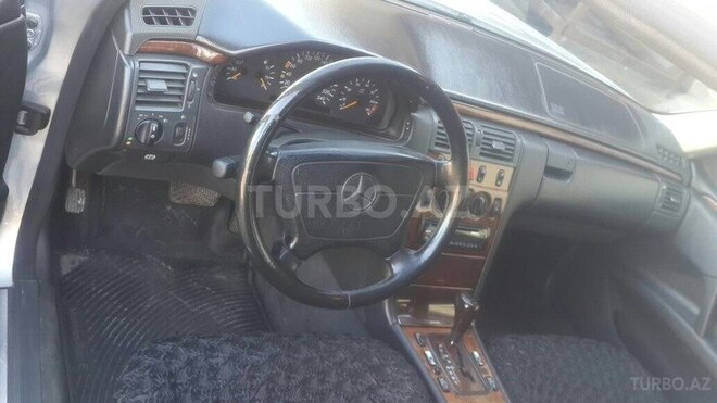 Mercedes E 240 1998, 375,582 km - 2.4 l - Bakı