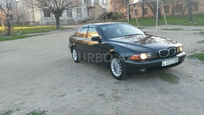 BMW 523 1999, 245,000 km - 2.5 l - Sumqayıt