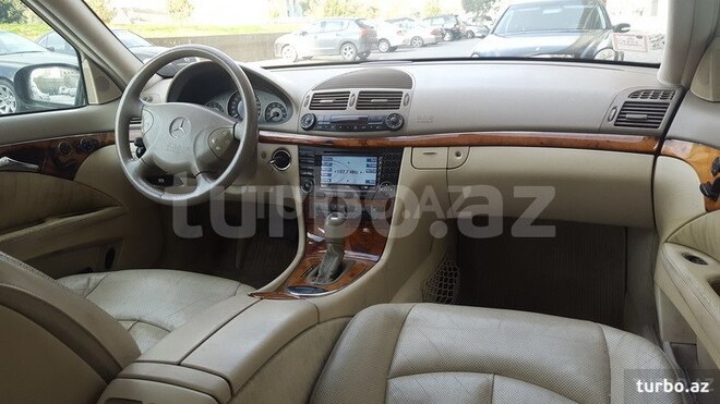 Mercedes E 320 2002, 301,000 km - 3.2 l - Bakı